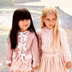 ملابس الأطفال