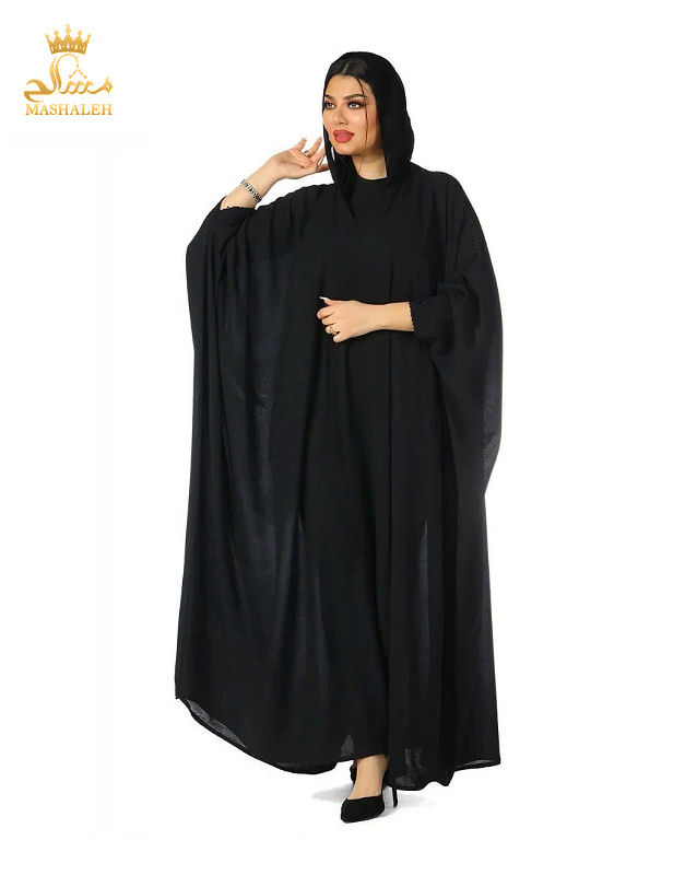 عبايات سوداء